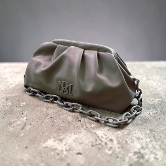 NWT Badgley Mischka  Taupe Color Designer Clutch Detachable Strap - Picture 2 of 10